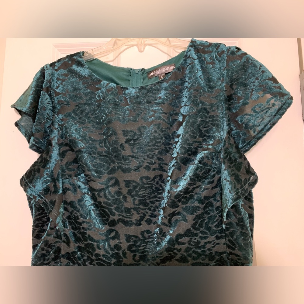 NWT Velvet Burnout Mini Tiered Flutter Sleeves Whimsigoth Fairy Girlie Green